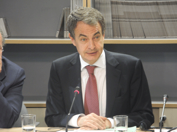 Zapatero: “Libya has the opportunity to become a democratic model for the arab world”