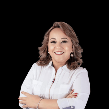 Carmen Paz
